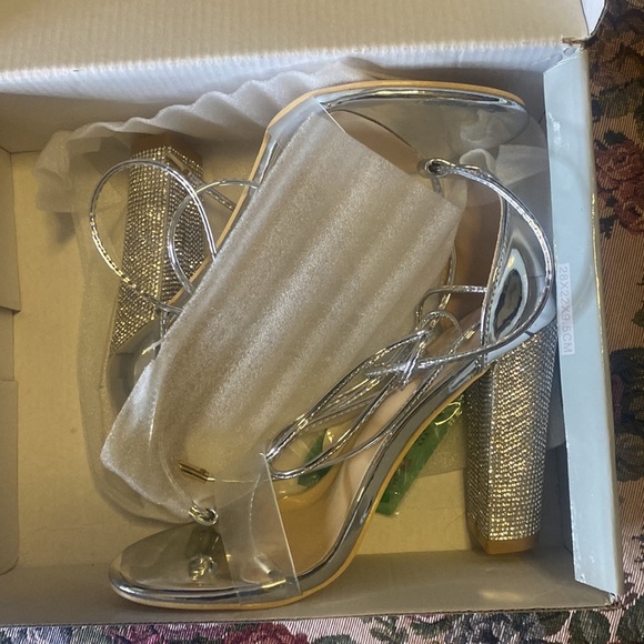 LALA IKAI Women’s Rhinestone High Heels Sandals Ankle Strappy Clear - Picture 9 of 13